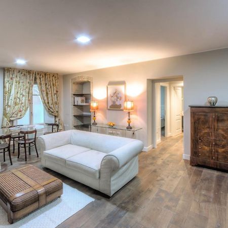 Right House Di Via Sulis - Best Neighborhood In The Town 칼리아리 외부 사진