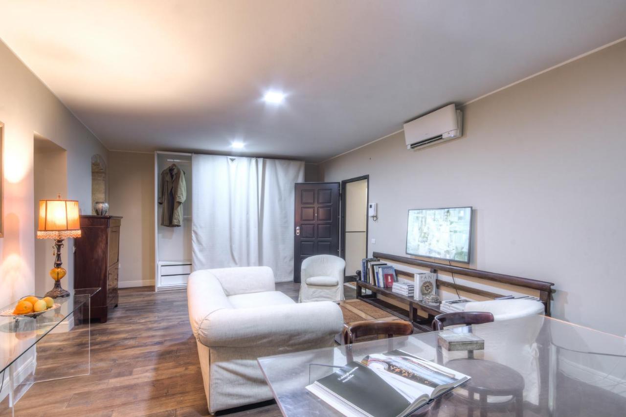Right House Di Via Sulis - Best Neighborhood In The Town 칼리아리 외부 사진